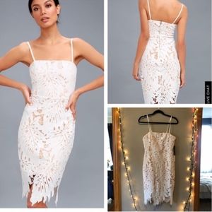 Lulu’s NWT size M white mini lace dress